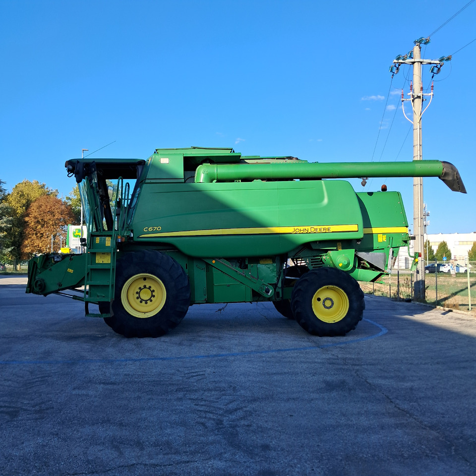 JOHN DEERE C670 - מקצרת קומבינה: תמונה 3 JOHN DEERE C670 - מקצרת קומבינה: תמונה 3