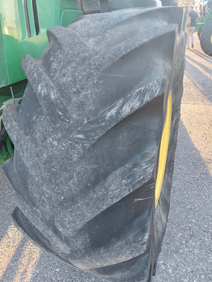 JOHN DEEREE 6210R - טרקטור חקלאי: תמונה 5 JOHN DEEREE 6210R - טרקטור חקלאי: תמונה 5