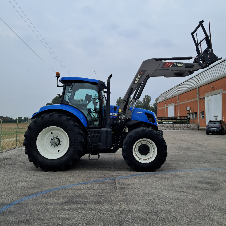 טרקטור חקלאי NEW HOLLAND T7 270: תמונה 6
