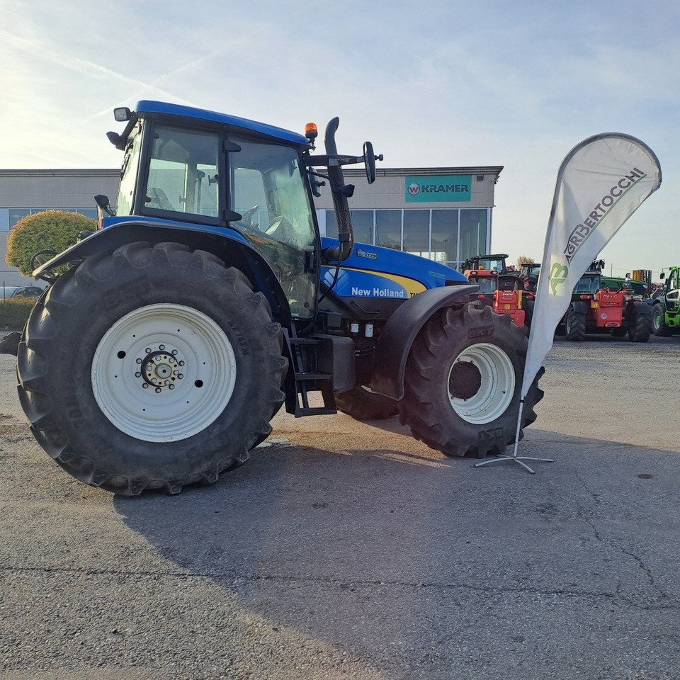 NEW HOLLAND TM 190 - טרקטור חקלאי: תמונה 4 NEW HOLLAND TM 190 - טרקטור חקלאי: תמונה 4