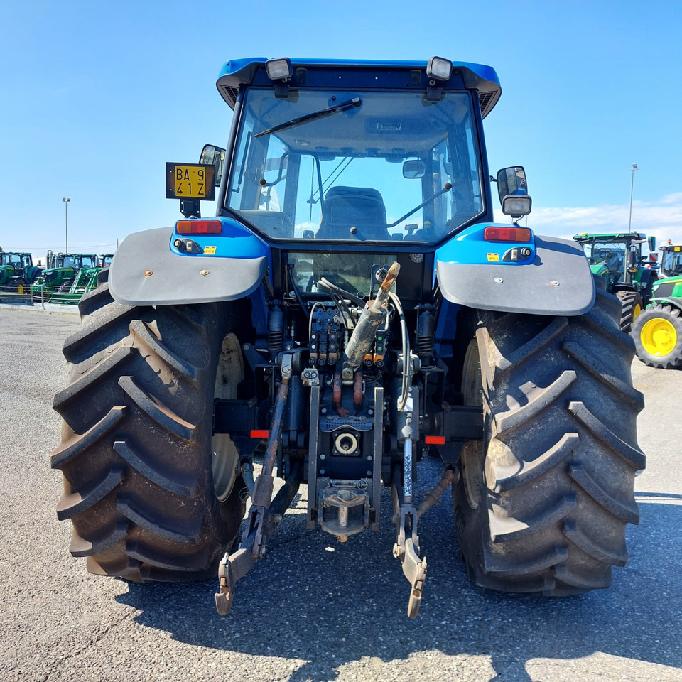 NEW HOLLAND TM 190 - טרקטור חקלאי: תמונה 3 NEW HOLLAND TM 190 - טרקטור חקלאי: תמונה 3