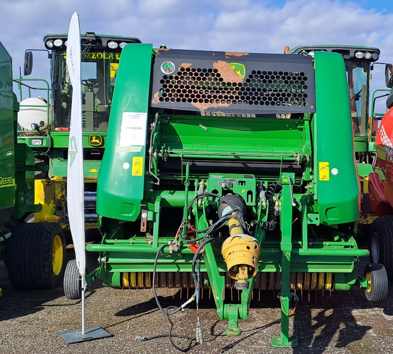 ROTOPRESSA JOHN DEERE 960 - ASTA AGRIBERTOCCHI - מכונת צרור עגולה: תמונה 1 ROTOPRESSA JOHN DEERE 960 - ASTA AGRIBERTOCCHI - מכונת צרור עגולה: תמונה 1