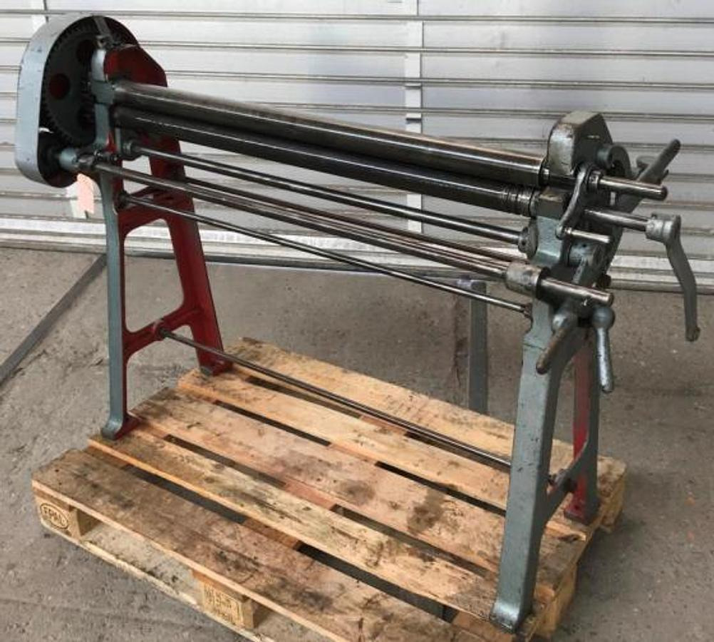 Dreiwalzen-Rundbiegemaschine - מכונת עיבוד מתכת: תמונה 1 Dreiwalzen-Rundbiegemaschine - מכונת עיבוד מתכת: תמונה 1