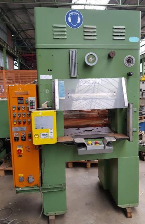 Hydr. Schnelläuferpresse DUNKES - מכונת עיבוד מתכת: תמונה 1 Hydr. Schnelläuferpresse DUNKES - מכונת עיבוד מתכת: תמונה 1