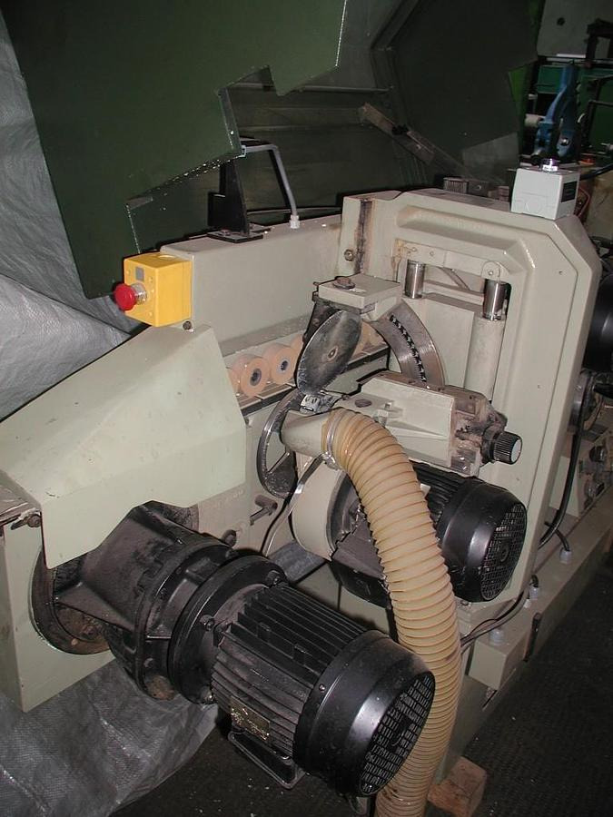 Kantenanleimmaschine SCM - מכונת עיבוד עץ: תמונה 3 Kantenanleimmaschine SCM - מכונת עיבוד עץ: תמונה 3