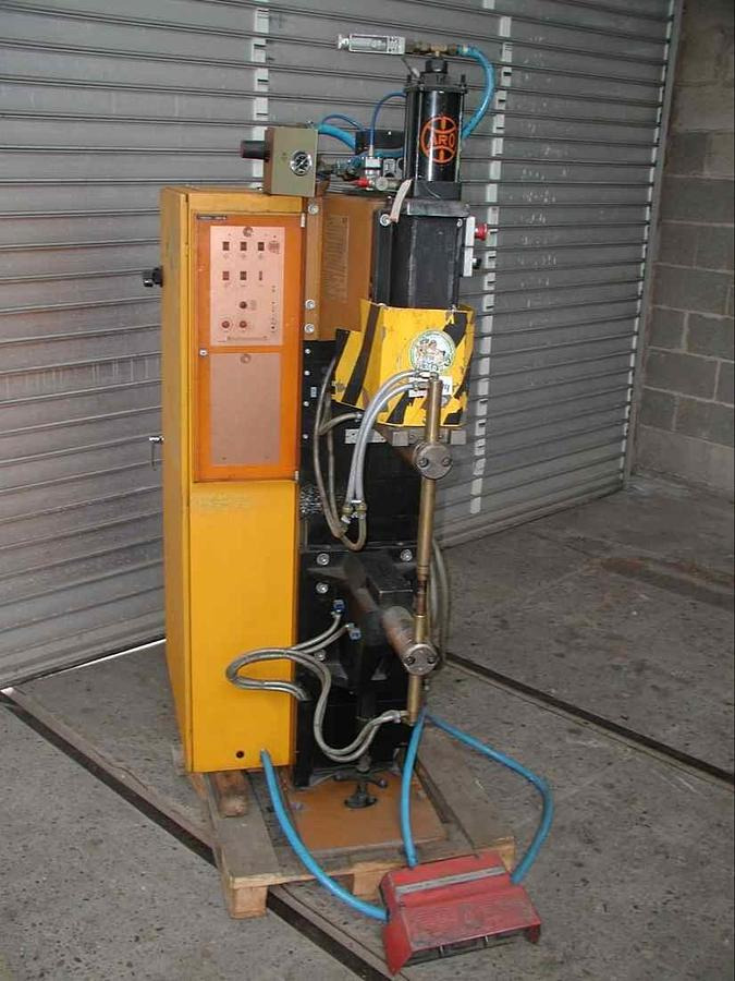 Punktschweißmaschine ARO - ציוד ריתוך: תמונה 2 Punktschweißmaschine ARO - ציוד ריתוך: תמונה 2