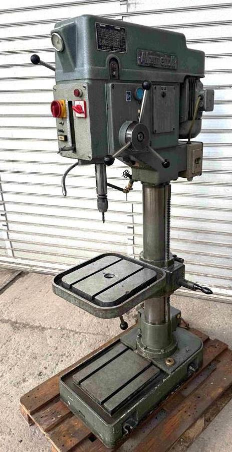 Säulenbohrmaschine ALZMETALL - מקדחת עמוד: תמונה 1 Säulenbohrmaschine ALZMETALL - מקדחת עמוד: תמונה 1