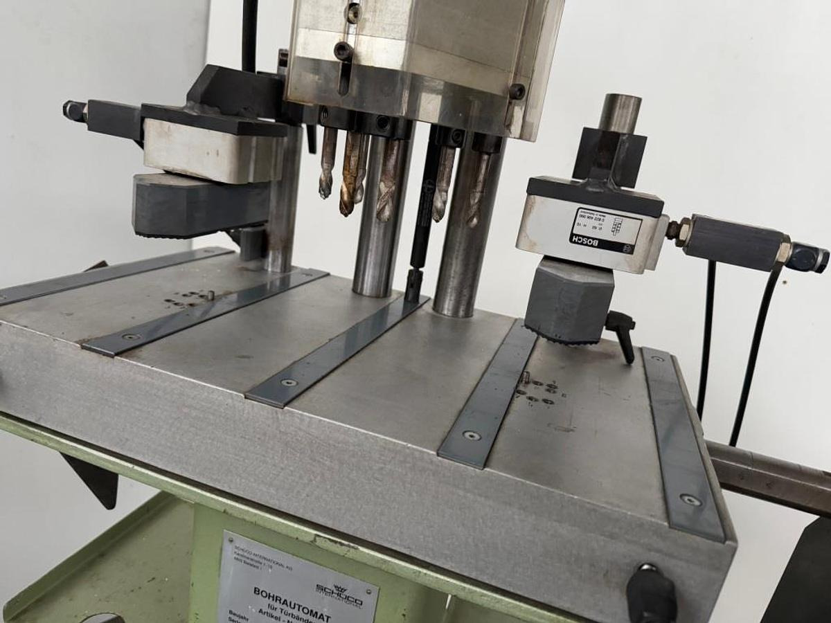 Türbänder-Bohrautomat SCHÜCO - מקדחת עמוד: תמונה 3 Türbänder-Bohrautomat SCHÜCO - מקדחת עמוד: תמונה 3