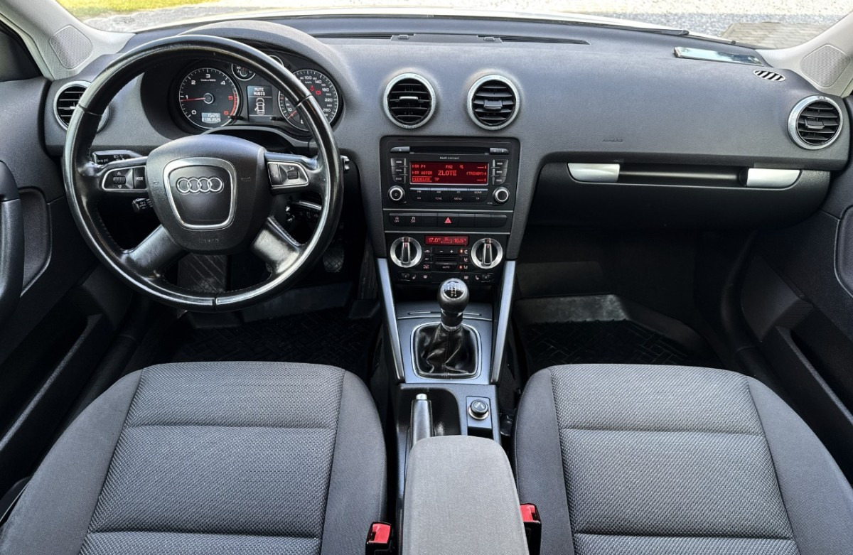 Audi A3 1.6 TDI 105KM Bezwypadkowy potwierdzony przebieg AUTO BARDZO ZADBANE - מכונית: תמונה 5 Audi A3 1.6 TDI 105KM Bezwypadkowy potwierdzony przebieg AUTO BARDZO ZADBANE - מכונית: תמונה 5
