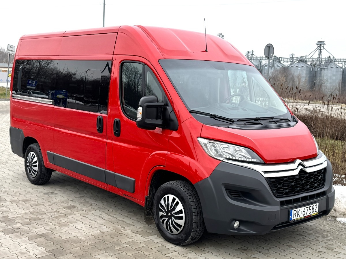 Citroën Jumper 9 osobowy 2.0 HDI 131KM Nawiewy Tylne LED Bezwypadkowy Niski przebieg - מיניבוס, כלי רכב מסחרי לנוסעים: תמונה 2 Citroën Jumper 9 osobowy 2.0 HDI 131KM Nawiewy Tylne LED Bezwypadkowy Niski przebieg - מיניבוס, כלי רכב מסחרי לנוסעים: תמונה 2