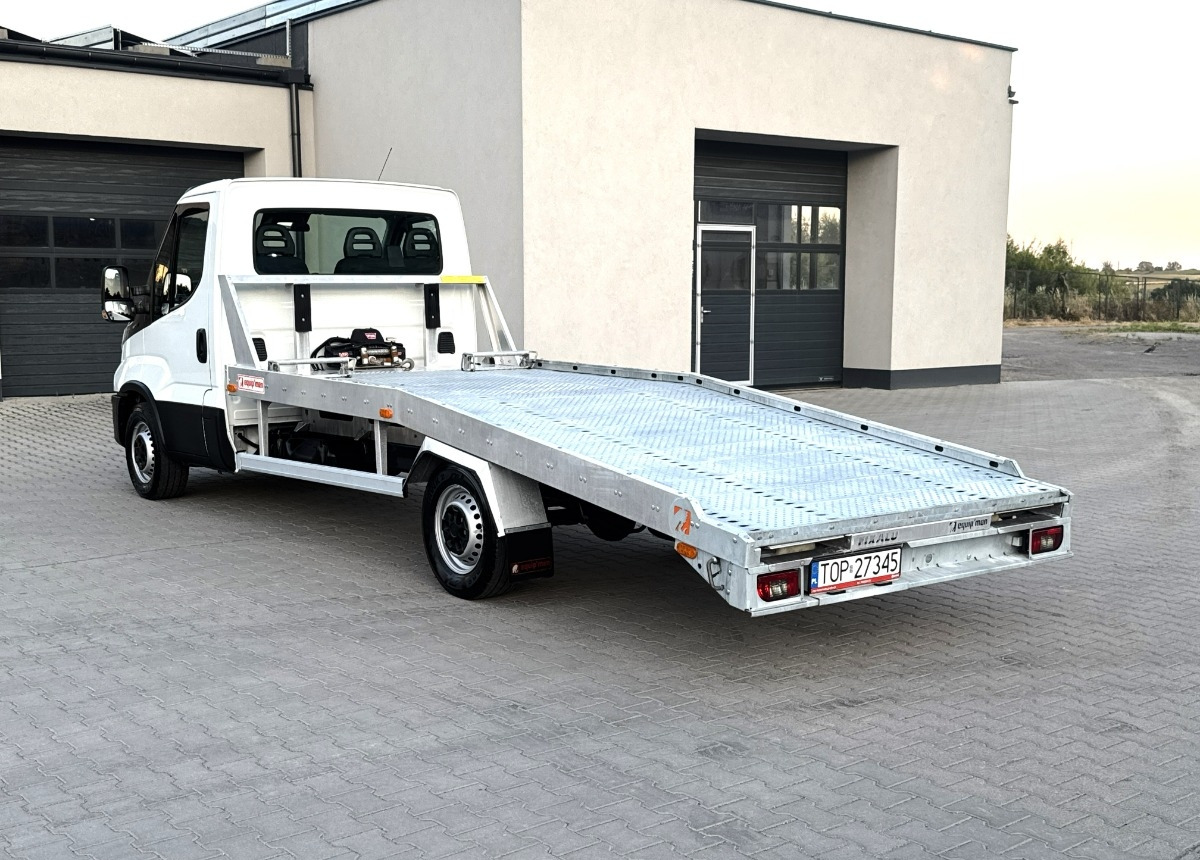 Iveco Daily 3.0 160KM Rok 2022 55 tys km przebiegu AUTOLAWETA Najazd laweta - משאית הובלה אוטומטית: תמונה 4 Iveco Daily 3.0 160KM Rok 2022 55 tys km przebiegu AUTOLAWETA Najazd laweta - משאית הובלה אוטומטית: תמונה 4