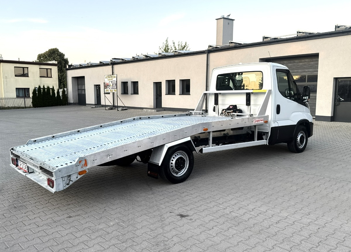 Iveco Daily 3.0 160KM Rok 2022 55 tys km przebiegu AUTOLAWETA Najazd laweta - משאית הובלה אוטומטית: תמונה 3 Iveco Daily 3.0 160KM Rok 2022 55 tys km przebiegu AUTOLAWETA Najazd laweta - משאית הובלה אוטומטית: תמונה 3