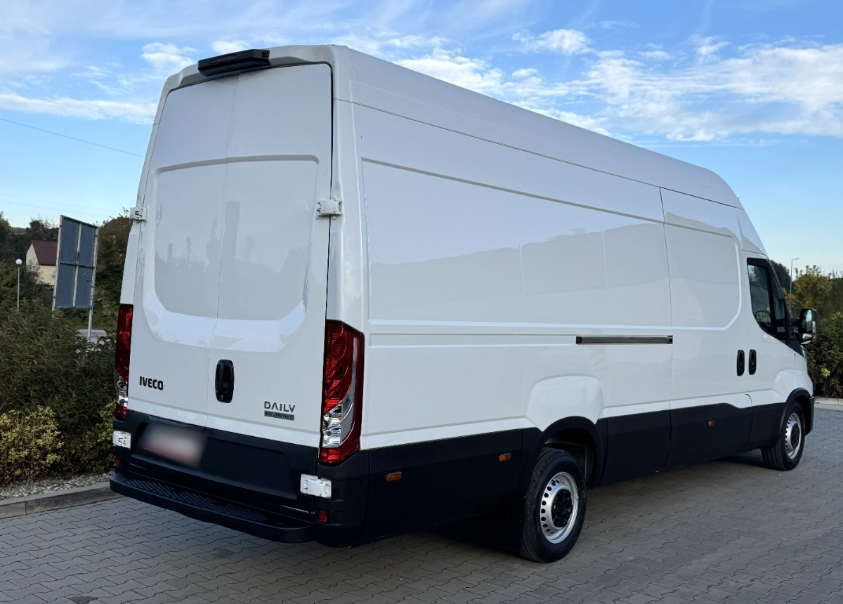 Iveco Daily L4H3 3.0 180KM Hi-matic LED KAMERA Bezwypadkowy Salon PL FV23 - כלי רכב מסחרי עם לוח: תמונה 4 Iveco Daily L4H3 3.0 180KM Hi-matic LED KAMERA Bezwypadkowy Salon PL FV23 - כלי רכב מסחרי עם לוח: תמונה 4
