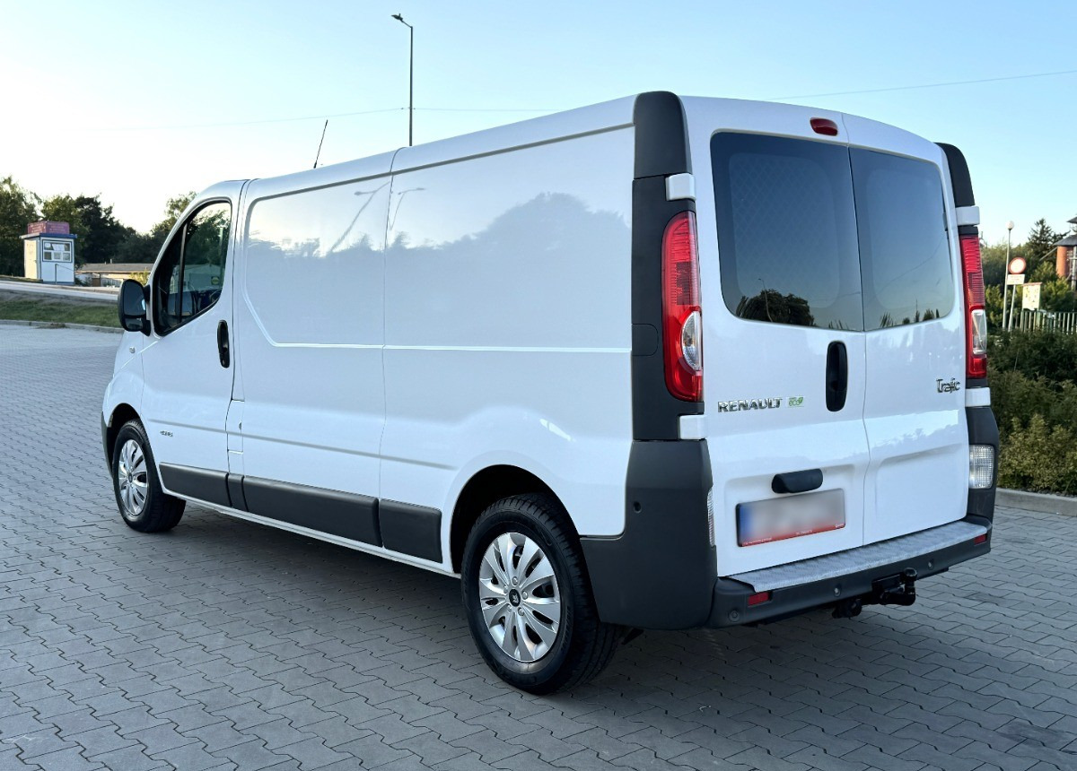 Renault Trafic 2.0 DCI 115KM LONG 2012 Rok Klimatyzacja Nawigacja BEZWYPADKOWY - כלי רכב מסחרי עם לוח: תמונה 2 Renault Trafic 2.0 DCI 115KM LONG 2012 Rok Klimatyzacja Nawigacja BEZWYPADKOWY - כלי רכב מסחרי עם לוח: תמונה 2