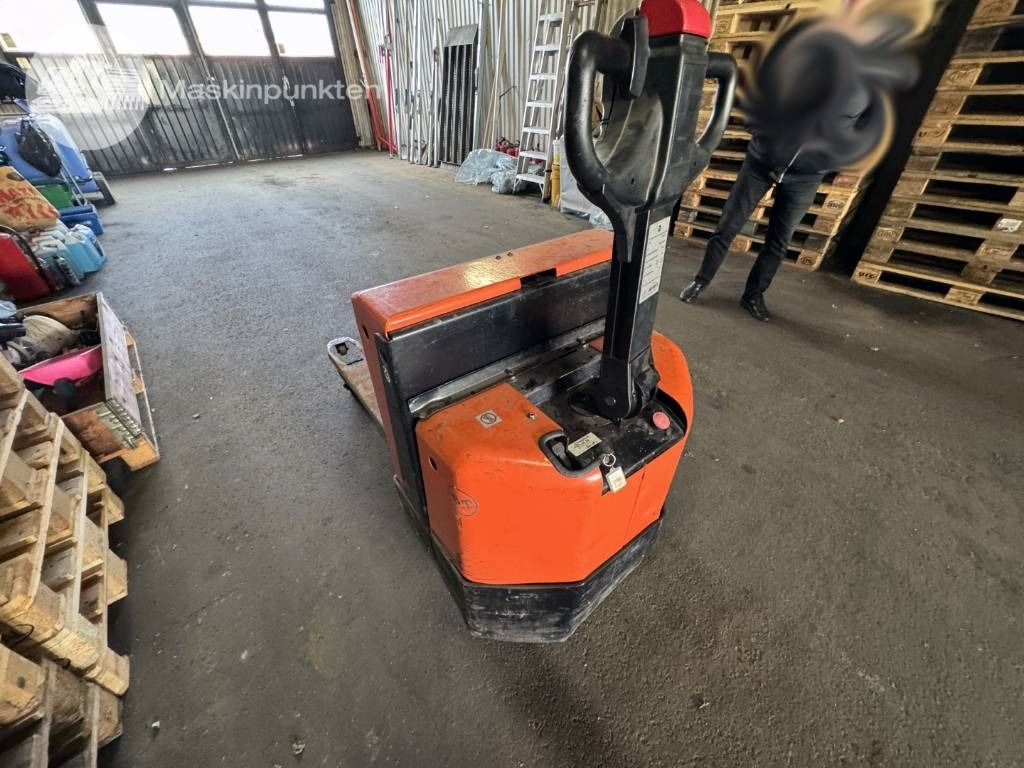 BT LWE 180 - משאית משטחים: תמונה 4 BT LWE 180 - משאית משטחים: תמונה 4