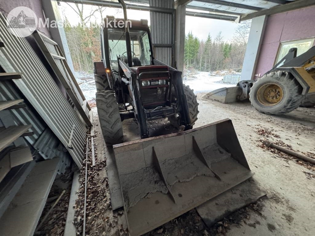 Case INT 844 XL traktor med frontlastare - טרקטור חקלאי: תמונה 4 Case INT 844 XL traktor med frontlastare - טרקטור חקלאי: תמונה 4