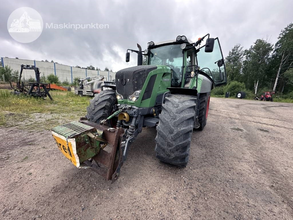 Fendt 824 Vario - טרקטור חקלאי: תמונה 2 Fendt 824 Vario - טרקטור חקלאי: תמונה 2