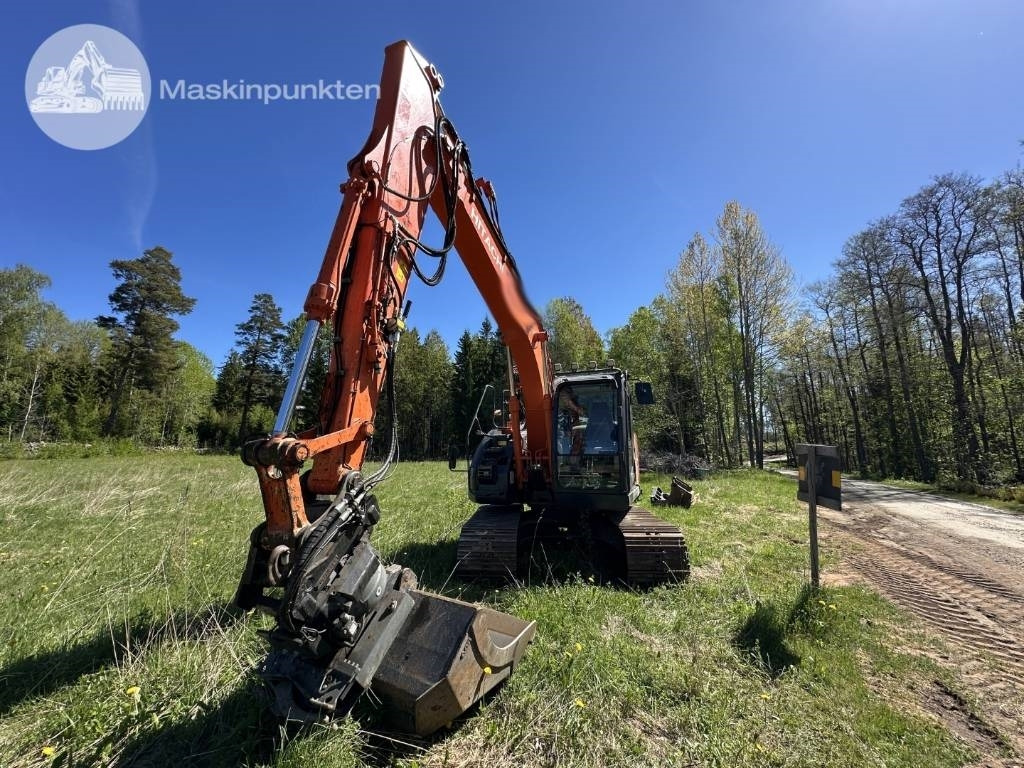 Hitachi ZX 135 US-6 - מחפר סורק: תמונה 2 Hitachi ZX 135 US-6 - מחפר סורק: תמונה 2