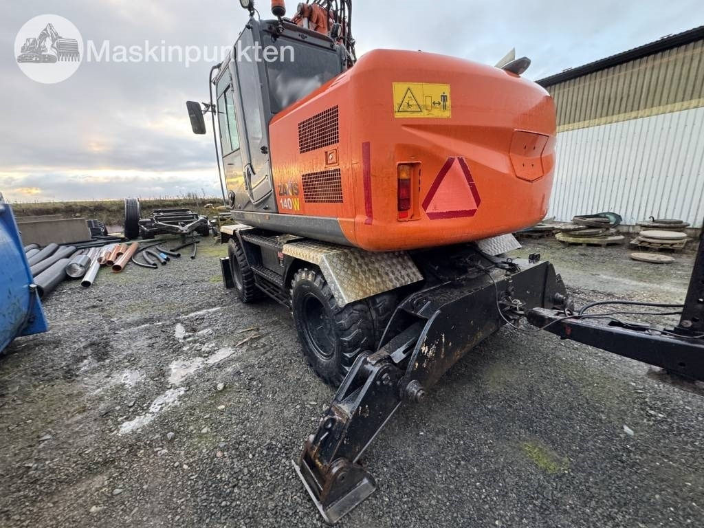 Hitachi ZX 140 W-3 Med vagn och redskap! - מחפר גלגלים: תמונה 2 Hitachi ZX 140 W-3 Med vagn och redskap! - מחפר גלגלים: תמונה 2