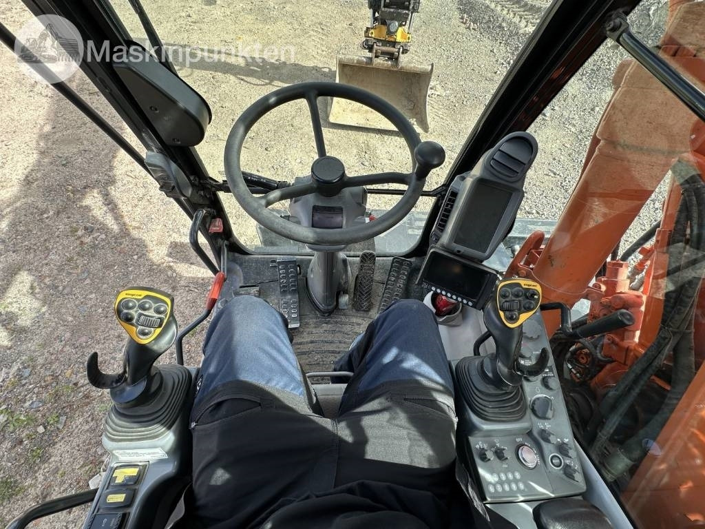 מחפר גלגלים Hitachi ZX 140 W-5B: תמונה 16 מחפר גלגלים Hitachi ZX 140 W-5B: תמונה 16