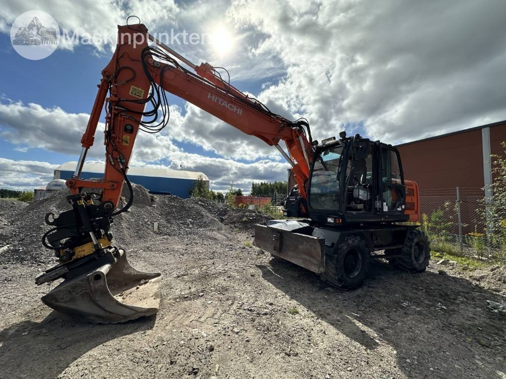 Hitachi ZX 140 W-5B - מחפר גלגלים: תמונה 1 Hitachi ZX 140 W-5B - מחפר גלגלים: תמונה 1