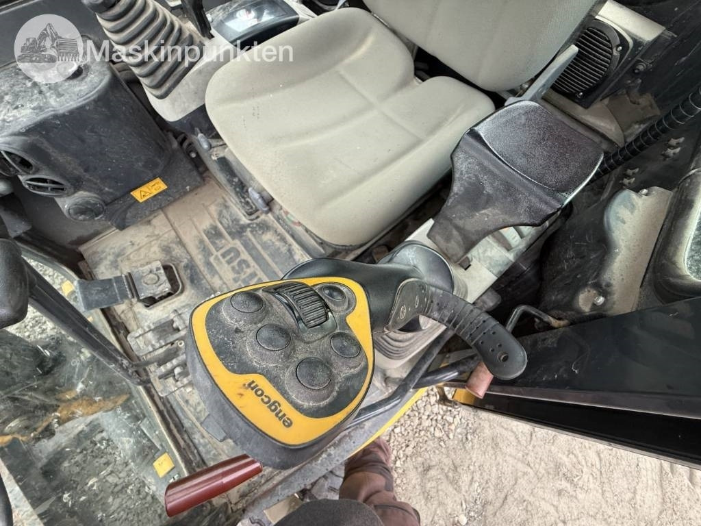 מיני מחפר Komatsu PC 26 MR: תמונה 39
