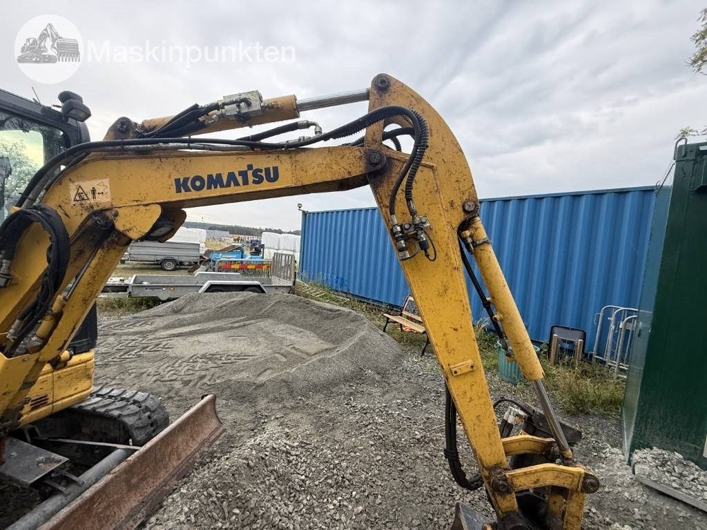 מיני מחפר Komatsu PC 26 MR: תמונה 18