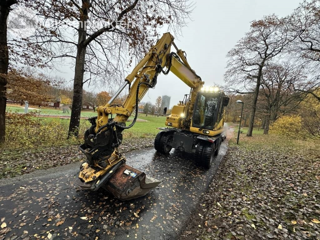 Komatsu PW 148-11 med vagn och redskap - מחפר גלגלים: תמונה 2 Komatsu PW 148-11 med vagn och redskap - מחפר גלגלים: תמונה 2