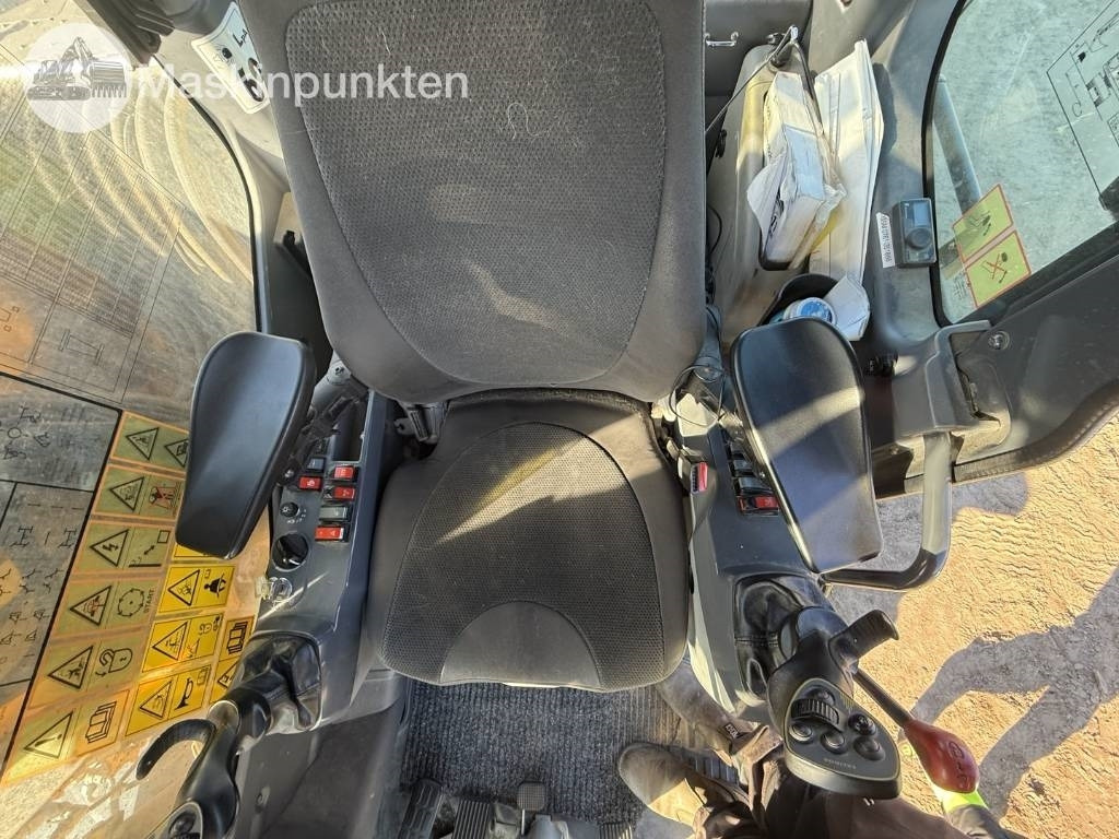 מחפר גלגלים Komatsu PW 160: תמונה 41 מחפר גלגלים Komatsu PW 160: תמונה 41