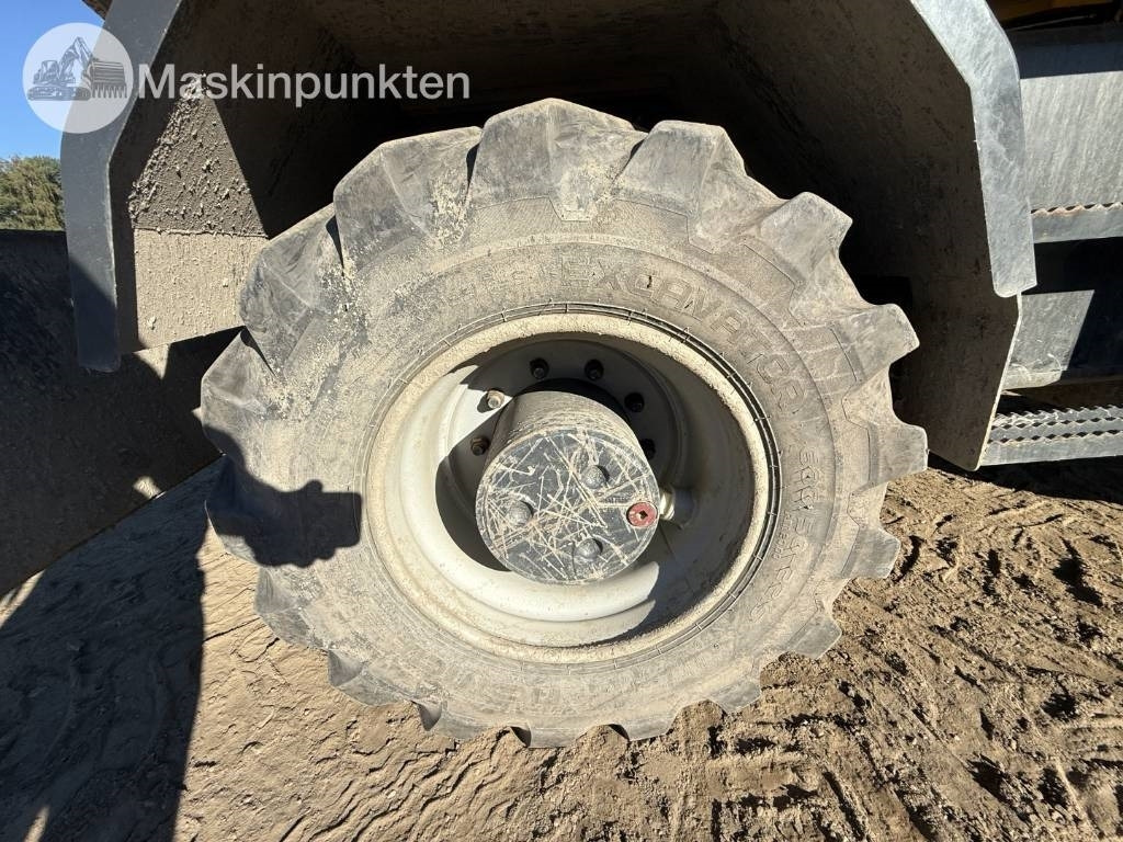 מחפר גלגלים Komatsu PW 160: תמונה 16 מחפר גלגלים Komatsu PW 160: תמונה 16