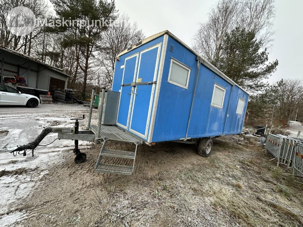 Lyckselevagnen PVT-6 Manskapsbod - מכולת בנייה, קרון נגרר: תמונה 1 Lyckselevagnen PVT-6 Manskapsbod - מכולת בנייה, קרון נגרר: תמונה 1