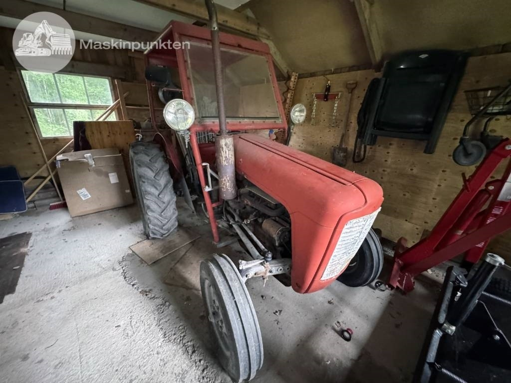 Massey Ferguson 35 - טרקטור חקלאי: תמונה 1 Massey Ferguson 35 - טרקטור חקלאי: תמונה 1