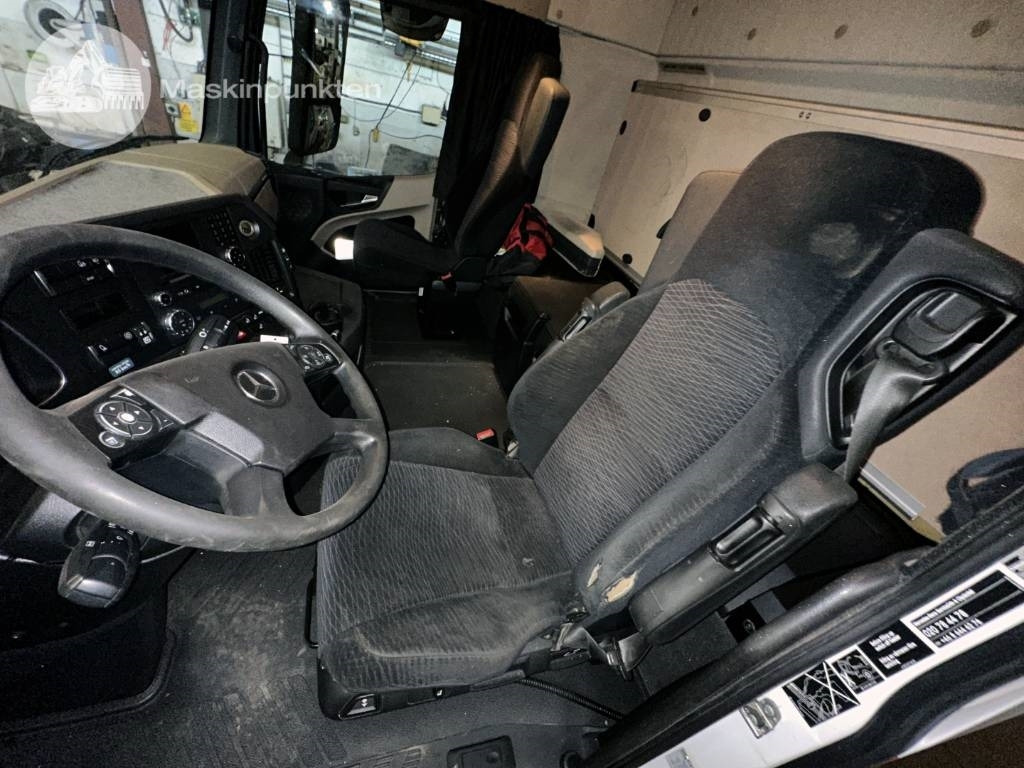 משאית תיבה Mercedes-Benz Actros 2545: תמונה 13