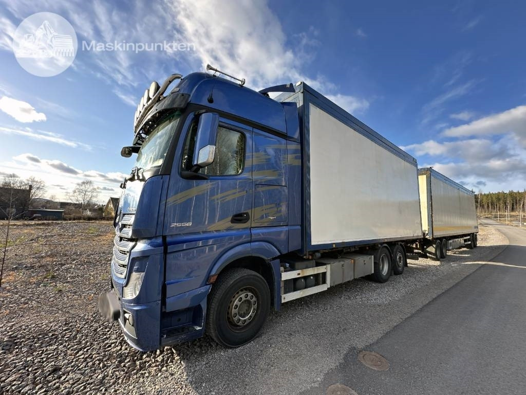 Mercedes-Benz Actros 2558 Ekipage - משאית תיבה: תמונה 2 Mercedes-Benz Actros 2558 Ekipage - משאית תיבה: תמונה 2
