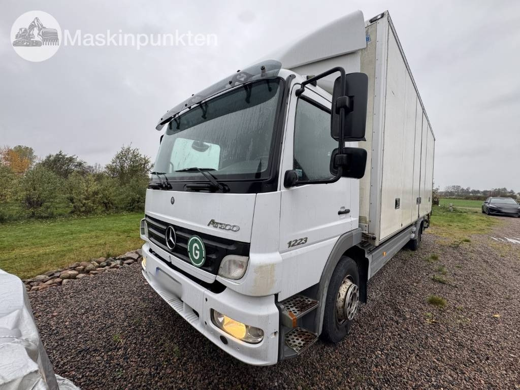 Mercedes-Benz Atego 1223 - משאית תיבה: תמונה 1 Mercedes-Benz Atego 1223 - משאית תיבה: תמונה 1