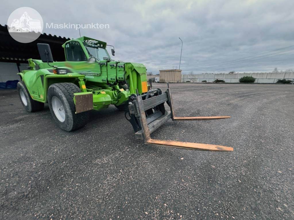 Merlo 40.17 - מעמיס גלגלים טלסקופי: תמונה 1 Merlo 40.17 - מעמיס גלגלים טלסקופי: תמונה 1
