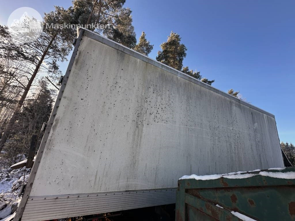 Närko KP2L-UKRGS30-200 - קרון נגרר בתיבה סגורה: תמונה 3 Närko KP2L-UKRGS30-200 - קרון נגרר בתיבה סגורה: תמונה 3
