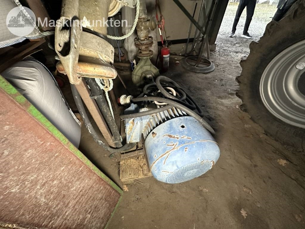 Rosenqvists Bevattningspump med elmotor - מערכת השקיה: תמונה 3 Rosenqvists Bevattningspump med elmotor - מערכת השקיה: תמונה 3