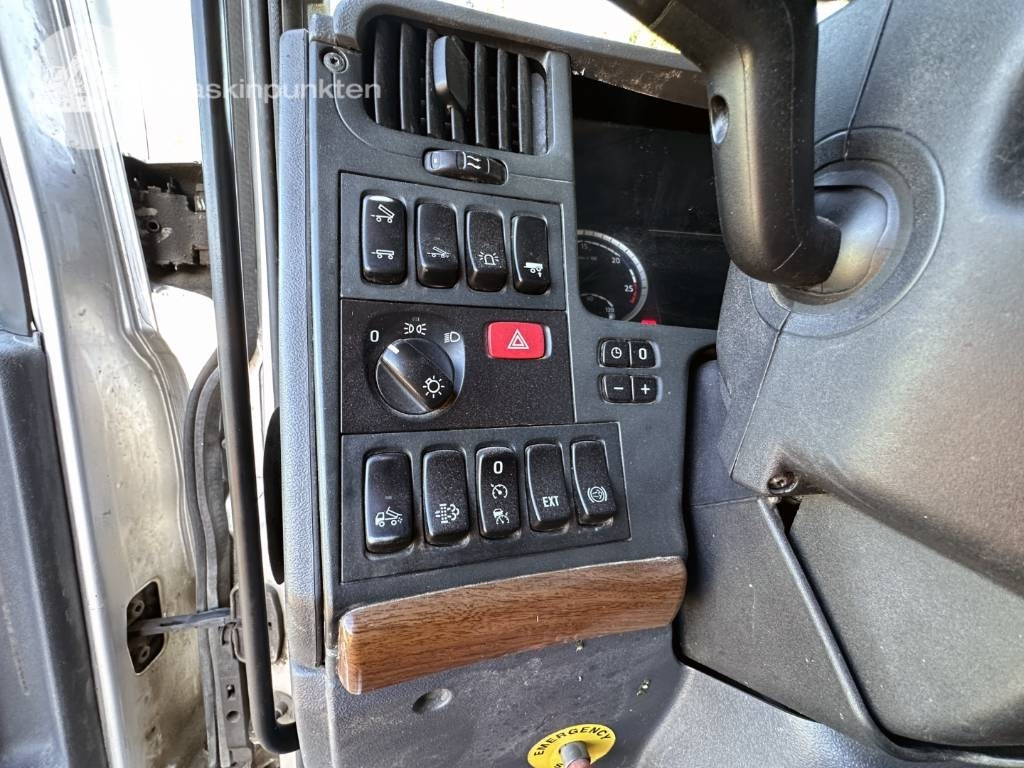 משאית הרמת וו Scania G 490: תמונה 22