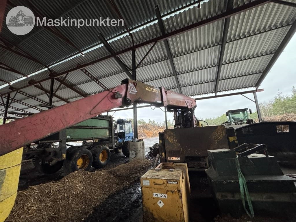 Scania P 124 G med Timberman - משאית עץ: תמונה 5 Scania P 124 G med Timberman - משאית עץ: תמונה 5