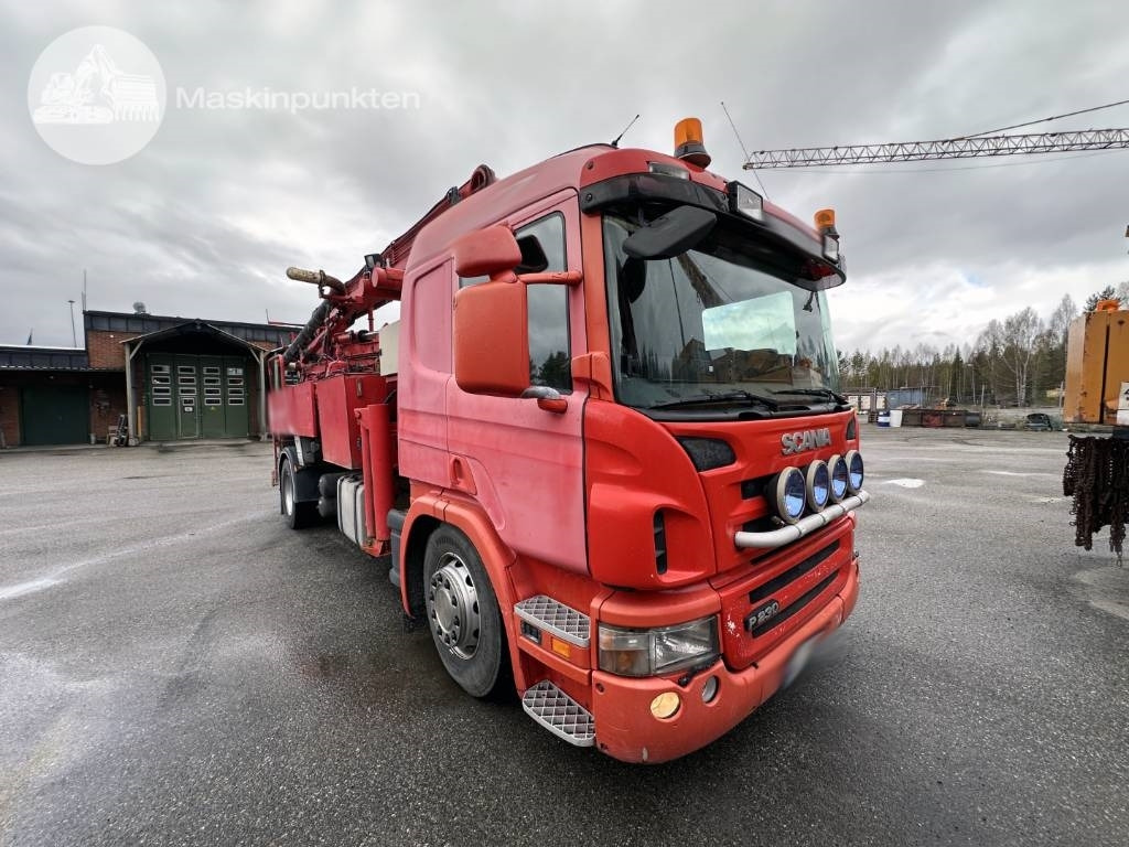 Scania P 230 LB - משאית משאבת בטון: תמונה 1 Scania P 230 LB - משאית משאבת בטון: תמונה 1