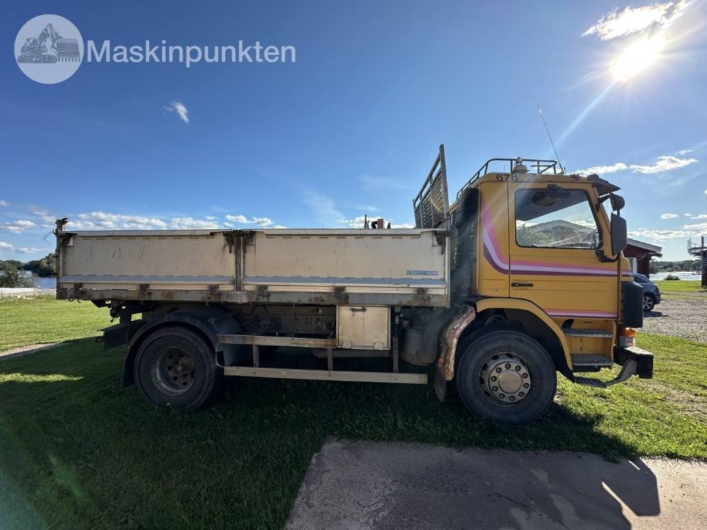 Scania P 93 HL - מזהיר: תמונה 4 Scania P 93 HL - מזהיר: תמונה 4