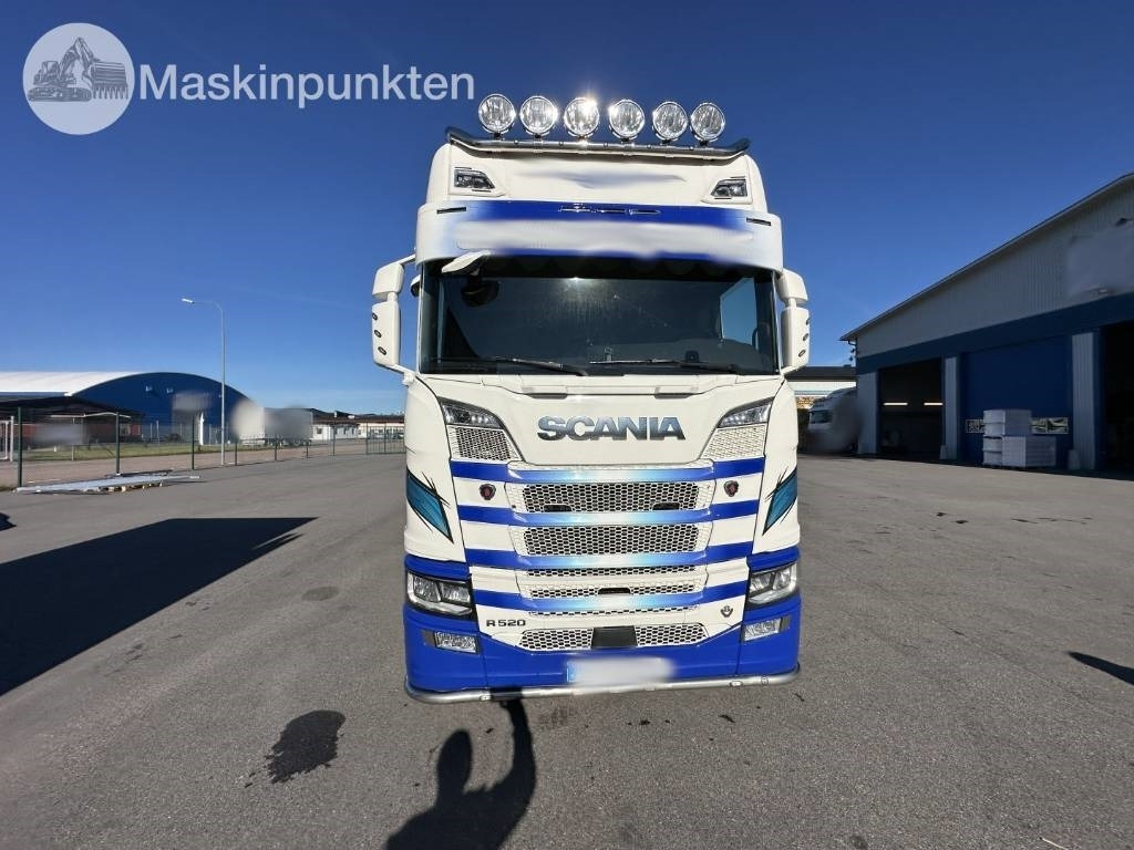Scania R 520 - משאית תיבה: תמונה 2 Scania R 520 - משאית תיבה: תמונה 2