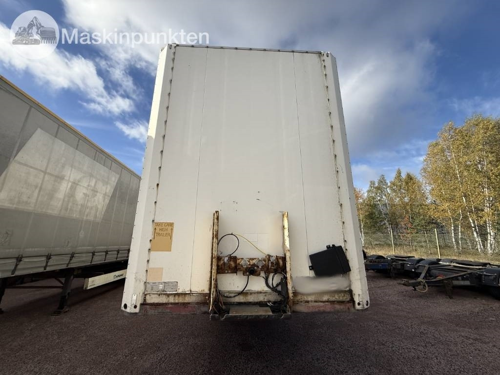 Schmitz SKO 24 - סמיטריילר בתיבה סגורה: תמונה 2 Schmitz SKO 24 - סמיטריילר בתיבה סגורה: תמונה 2