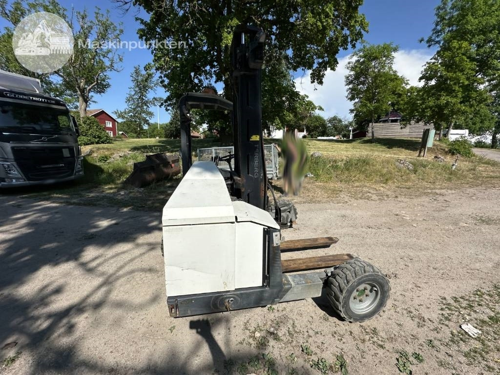 Terberg RE 4-35  - מלגזה מותקנת על משאית: תמונה 4 Terberg RE 4-35  - מלגזה מותקנת על משאית: תמונה 4