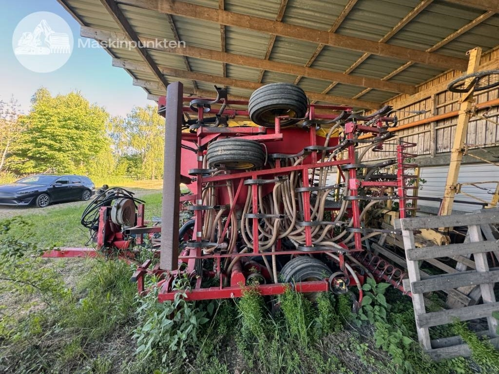 Vaderstad Concorde 600G - מקדחת זרעים: תמונה 3 Vaderstad Concorde 600G - מקדחת זרעים: תמונה 3