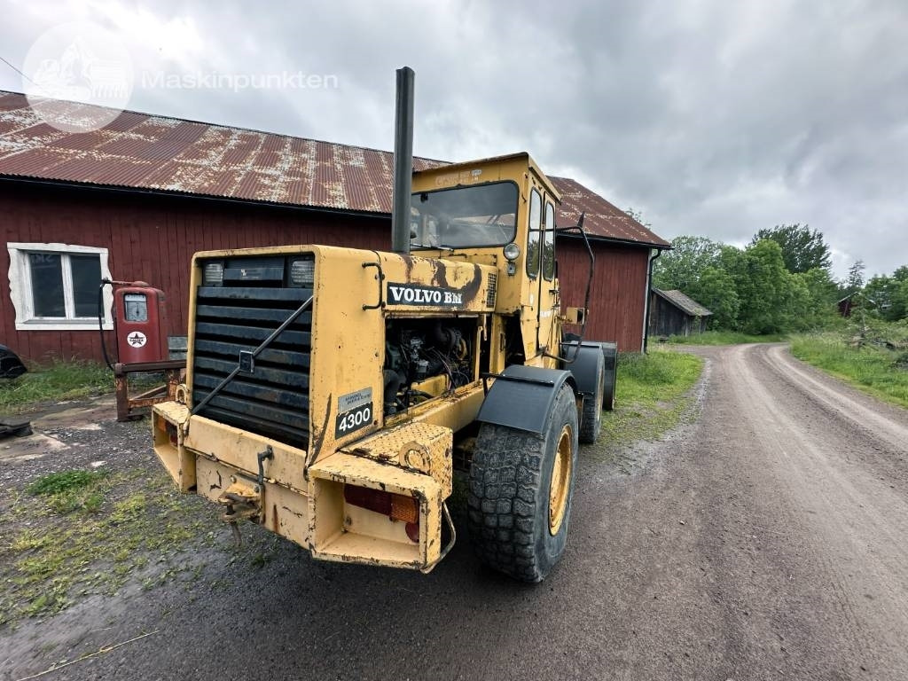 Volvo BM 4300 - מעמיס גלגלים: תמונה 5 Volvo BM 4300 - מעמיס גלגלים: תמונה 5