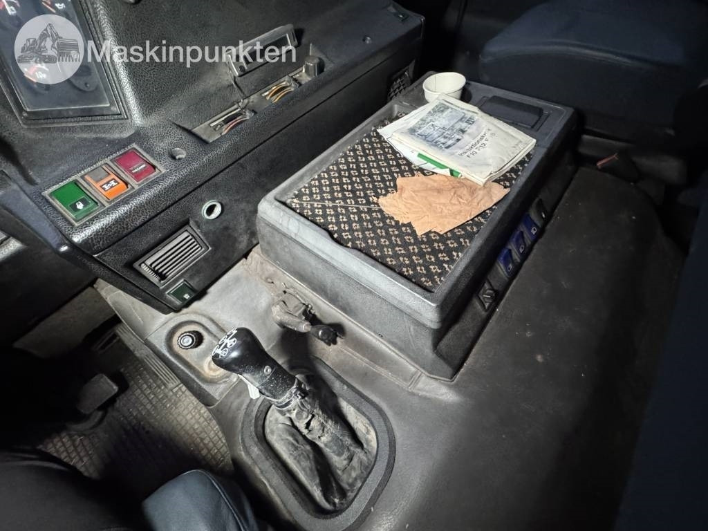 משאית עץ Volvo F 16: תמונה 46