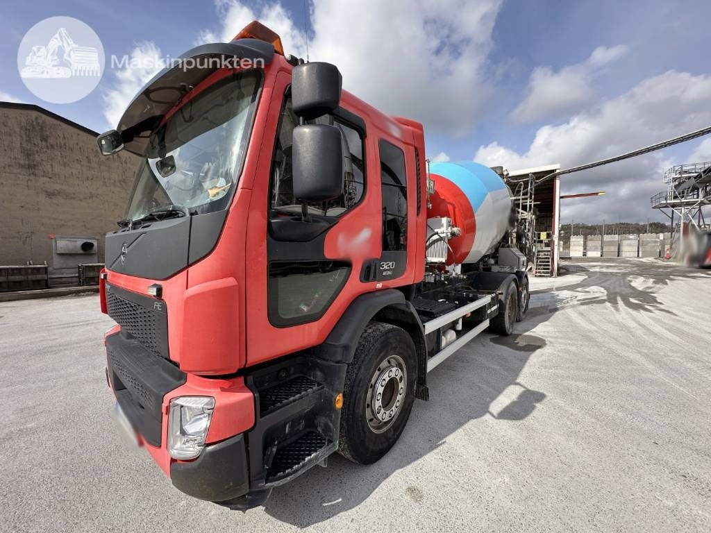 Volvo FE 320 - משאית מערבלת בטון: תמונה 1 Volvo FE 320 - משאית מערבלת בטון: תמונה 1