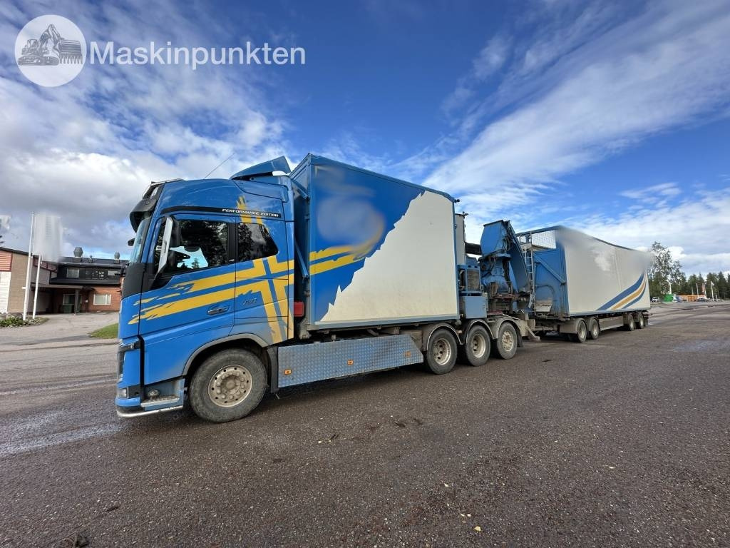 Volvo FH 16 750 - משאית צד נופל/ שטוחה, משאית מנוף: תמונה 1 Volvo FH 16 750 - משאית צד נופל/ שטוחה, משאית מנוף: תמונה 1